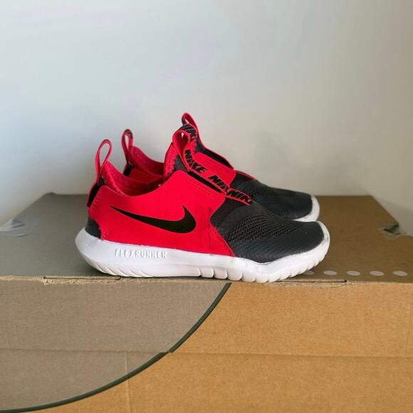 Nike Flex Runner Red/Grey Toddler Sneakers- SZ 9 C - Picture 2 of 10